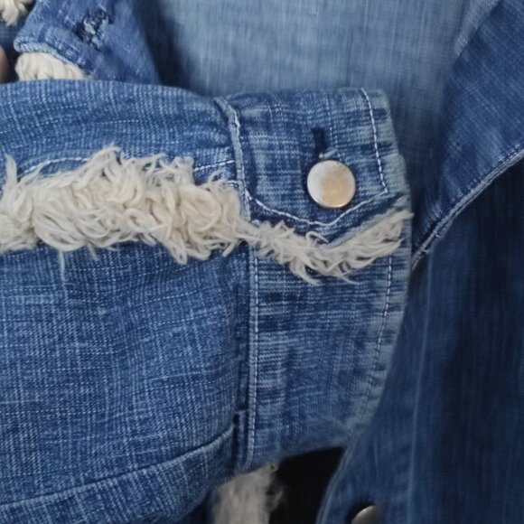 Denim jacket - Picture 4 of 10